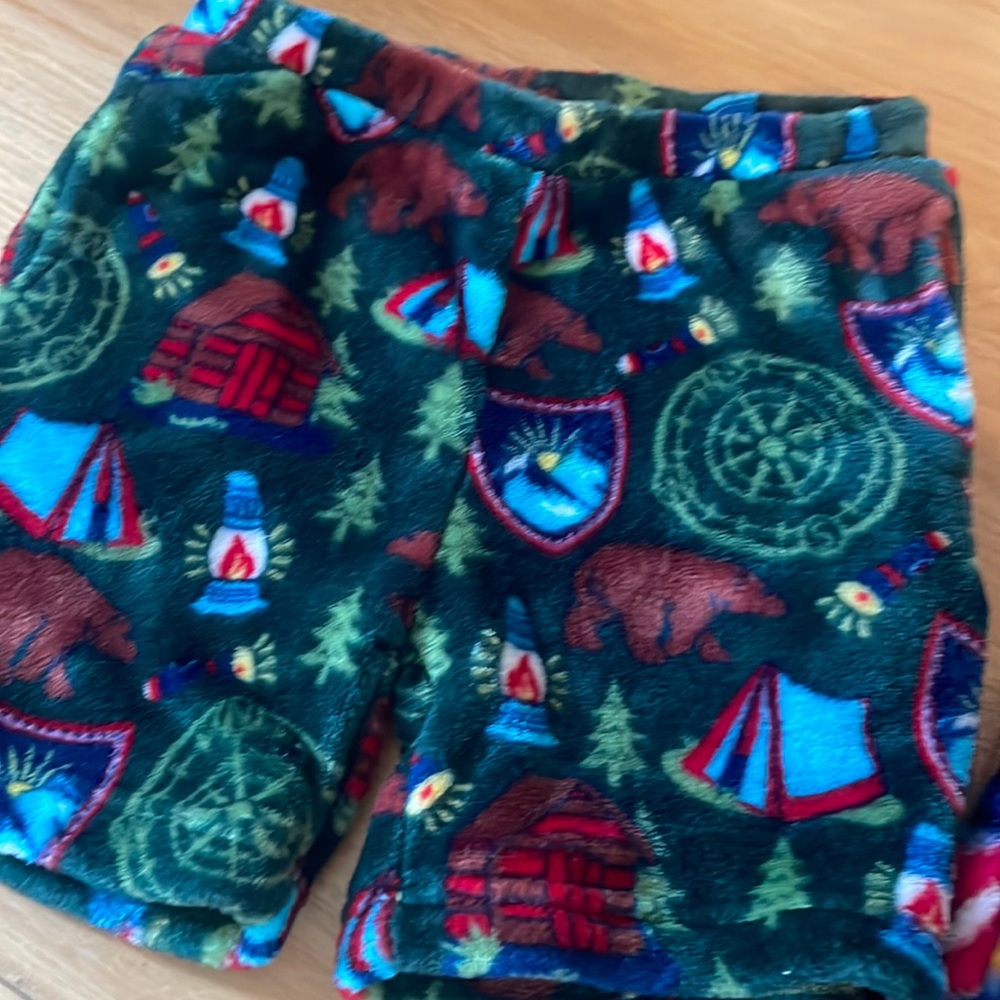 2 pair bundle Kids Super Cozy Fleece Pajama Bottoms, Sovereign Athletic, size 6